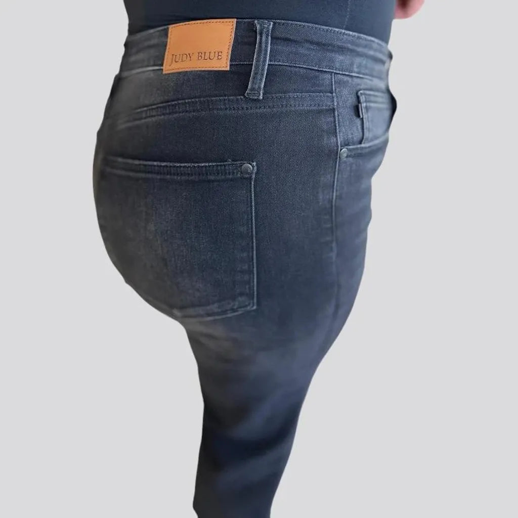 Straight sanded jeans
 for women