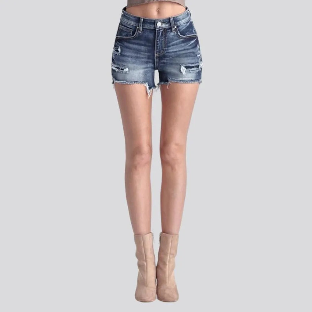 Sanded women's jean shorts