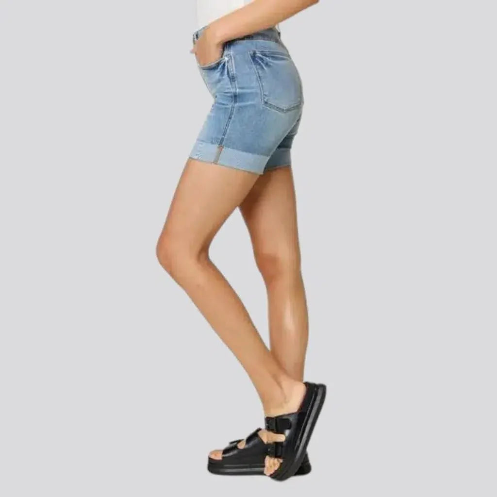 Casual folded-hem denim shorts for ladies