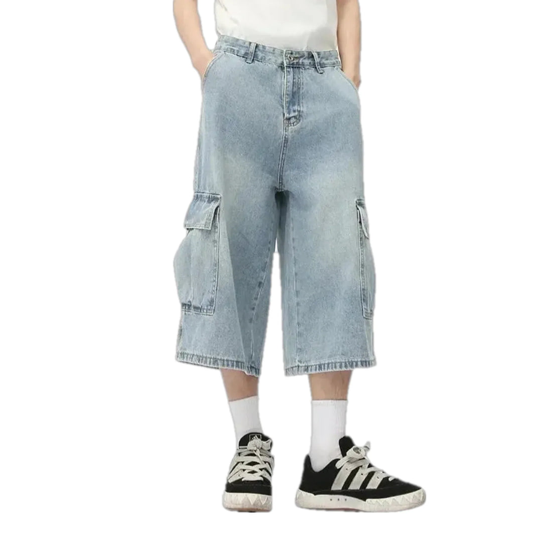 Mid-rise stylish men's jean shorts