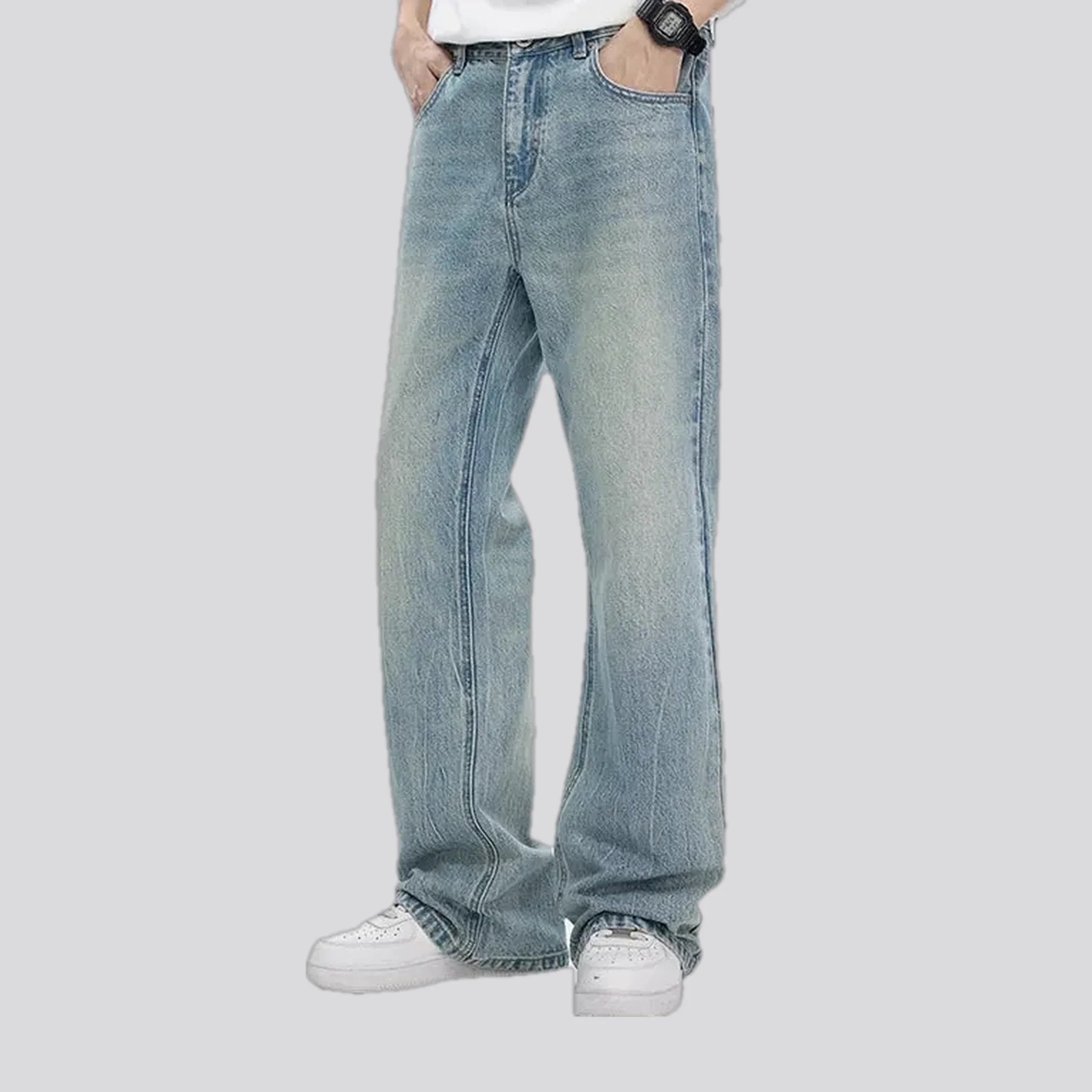 Roomy sanded men's jeans