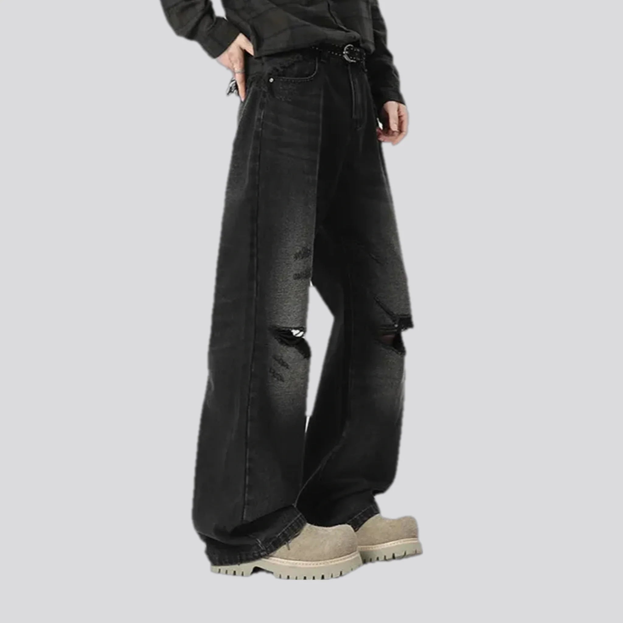 Midweight distressed jeans for men