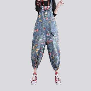 Comfortable baggy-fit cargo women's jean bib