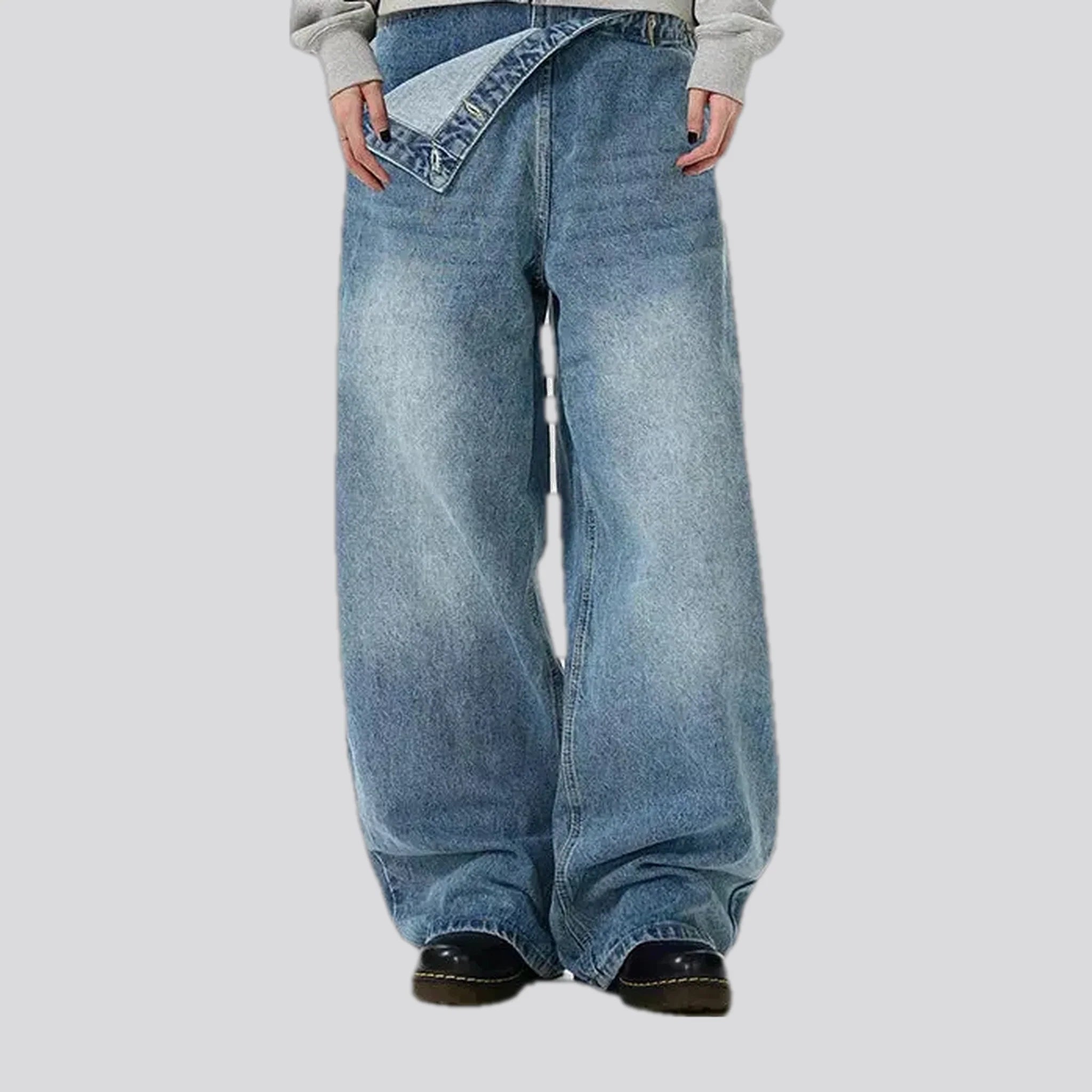 Light pattern mid rise baggy men's jeans