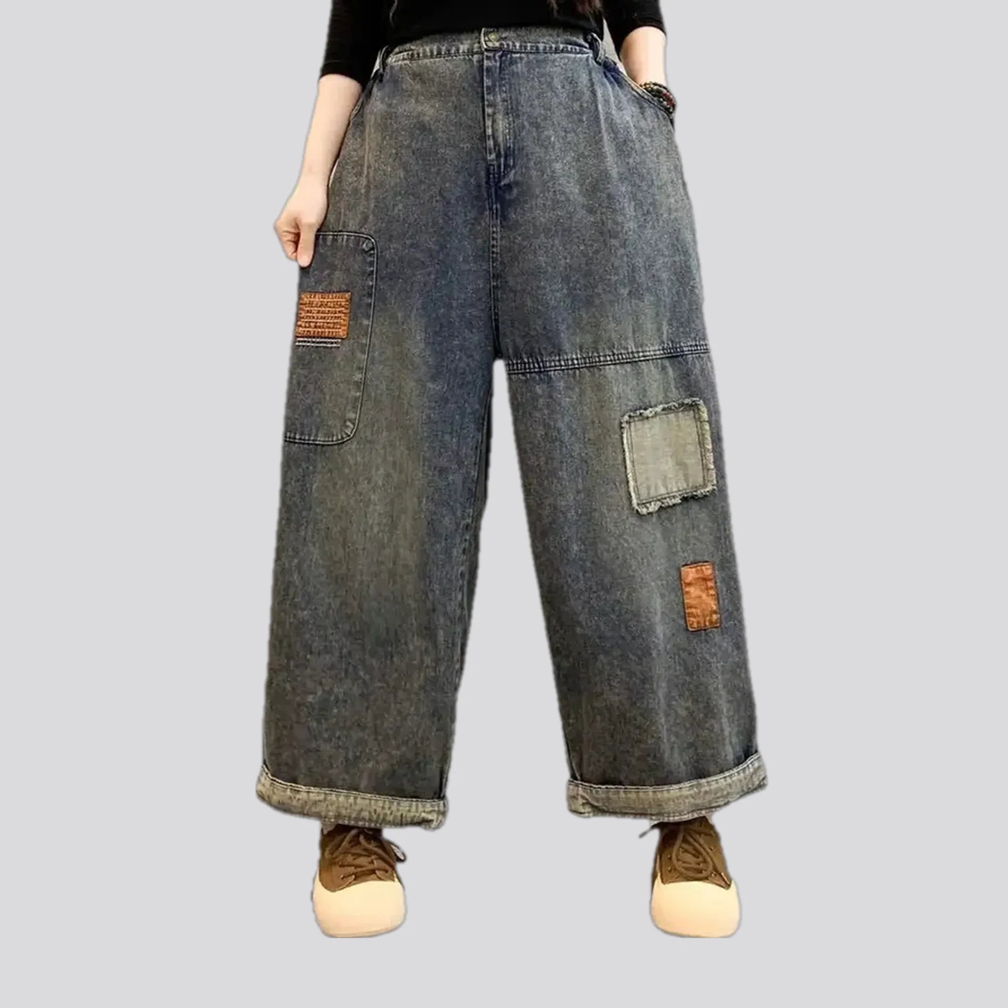 Mid rise women's jeans