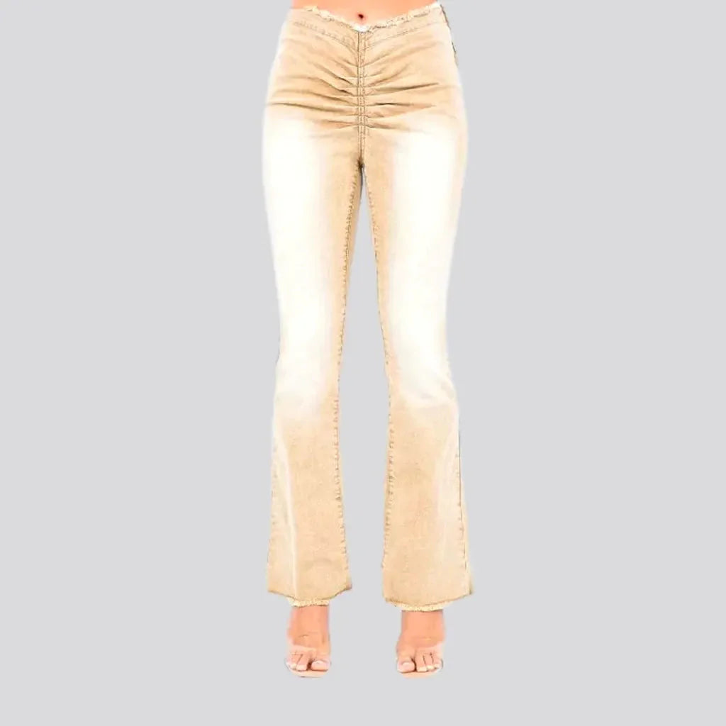 Trendy high rise jeans for ladies